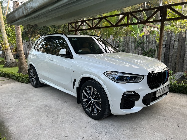 Chia sẻ về cảm nhận và Đánh Giá BMW X5 M Sport mới lấy