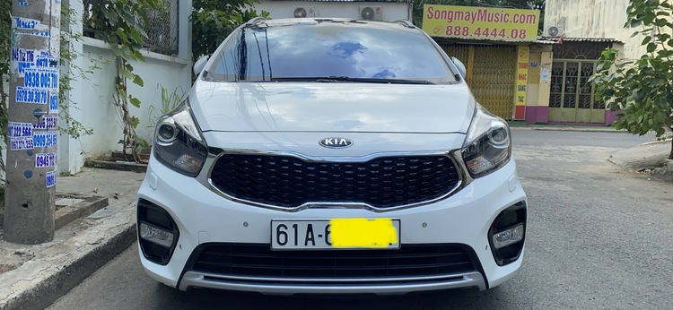 Nhờ tư vấn Kia Rondo 2019 hay Kia Sorento 2016?