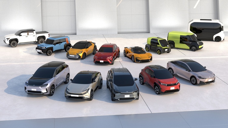 Vừa đổi CEO, Toyota lên kế hoạch ra mắt 10 mẫu xe điện mới