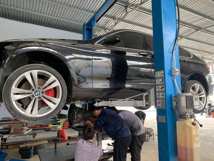 GARAGE TÍN PHÁT. 2/117 Đường Số 8,Bình Hưng Hòa,Bình Tân (Đối diện Aeon Tân Phú).