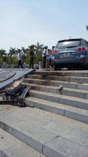 Santafe viếng cụ Lý Thái Tổ