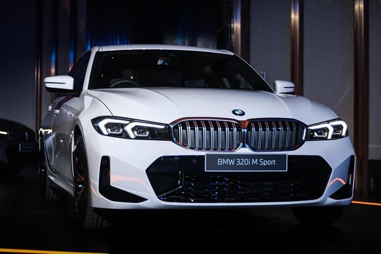 Bmw 3 series đã về VN tăng giá và cắt kha khá option