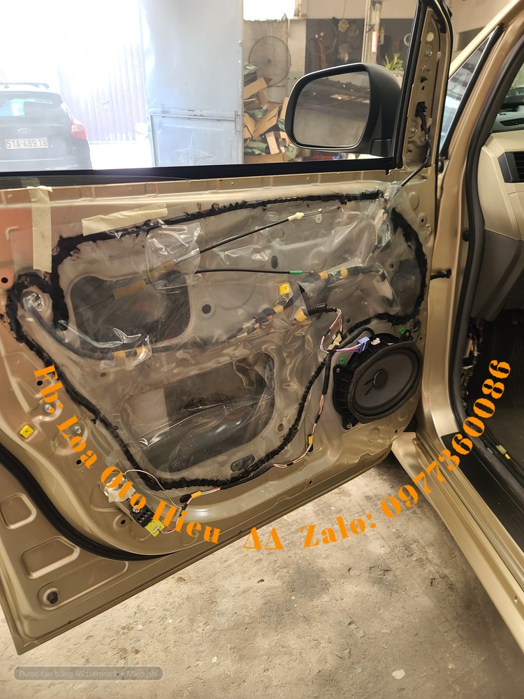 Toyota Sienna Nâng Cấp Âm Thanh Full Active 3 Way - 14 Loa Mark Levinson đỉnh cao. Toyota Sienna Nâng Cấp Âm Thanh Full Active 3 Way - 14 Loa Mark Levinson đỉnh cao.