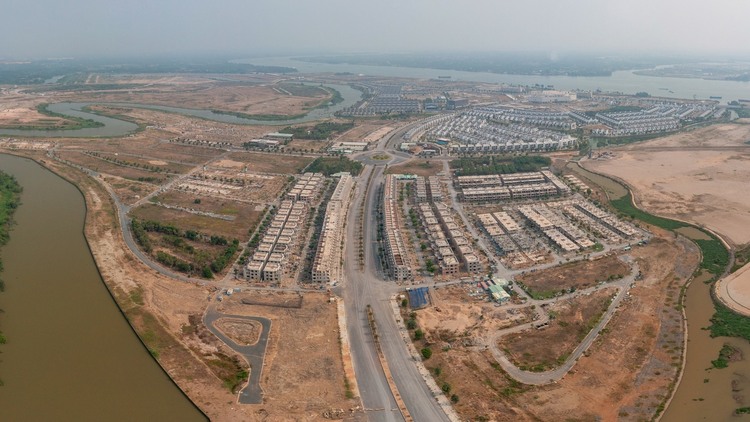 Nhà phố, biệt thự Aqua City giảm giá mạnh vẫn vắng khách Nhà phố, biệt thự Aqua City giảm giá mạnh vẫn vắng khách