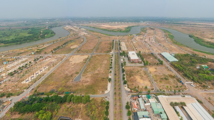 Nhà phố, biệt thự Aqua City giảm giá mạnh vẫn vắng khách Nhà phố, biệt thự Aqua City giảm giá mạnh vẫn vắng khách