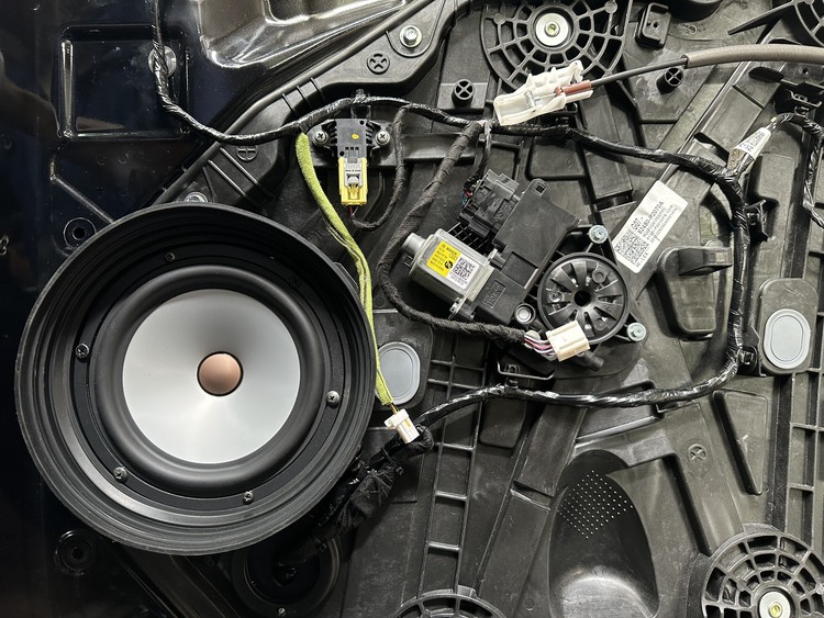 Kia Sorento Nâng Cấp Âm Thanh Với Thương Hiệu Audible Physics & Focal Tại Autobis