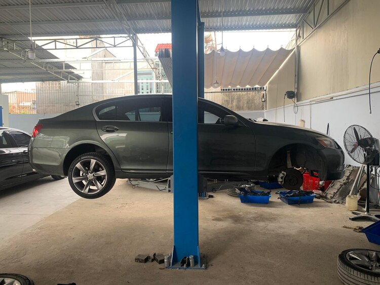 GARAGE TÍN PHÁT. 2/117 Đường Số 8,Bình Hưng Hòa,Bình Tân (Đối diện Aeon Tân Phú).