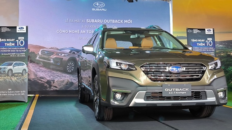 Subaru Outback 2023 có giá từ 2,1 tỷ đồng, hệ thống lái và EyeSight 4.0 là điểm đắt giá