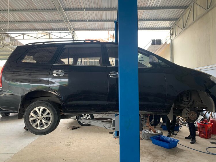 GARAGE TÍN PHÁT. 2/117 Đường Số 8,Bình Hưng Hòa,Bình Tân (Đối diện Aeon Tân Phú).