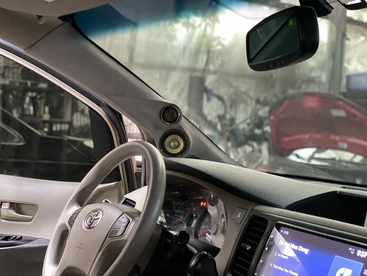 Toyota Sienna Thi Công Nâng Cấp Loa Thương Hiệu Focal, Helix & Cách Âm Với Thương Hiệu DrARTEX Tại Autobis