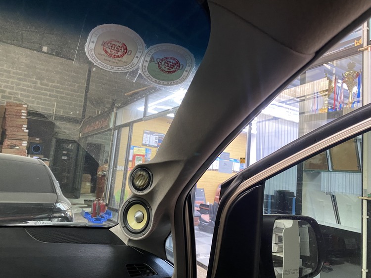 Toyota Sienna Thi Công Nâng Cấp Loa Thương Hiệu Focal, Helix & Cách Âm Với Thương Hiệu DrARTEX Tại Autobis Toyota Sienna Thi Công Nâng Cấp Loa Thương Hiệu Focal, Helix & Cách Âm Với Thương Hiệu DrARTEX Tại Autobis