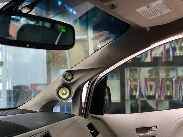 Toyota Sienna Thi Công Nâng Cấp Loa Thương Hiệu Focal, Helix & Cách Âm Với Thương Hiệu DrARTEX Tại Autobis Toyota Sienna Thi Công Nâng Cấp Loa Thương Hiệu Focal, Helix & Cách Âm Với Thương Hiệu DrARTEX Tại Autobis