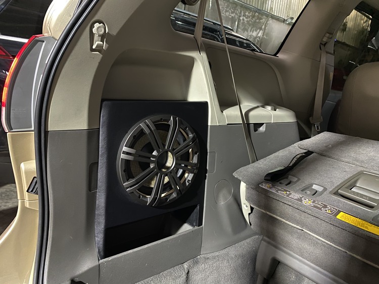 Toyota Sienna Thi Công Nâng Cấp Loa Thương Hiệu Focal, Helix & Cách Âm Với Thương Hiệu DrARTEX Tại Autobis Toyota Sienna Thi Công Nâng Cấp Loa Thương Hiệu Focal, Helix & Cách Âm Với Thương Hiệu DrARTEX Tại Autobis