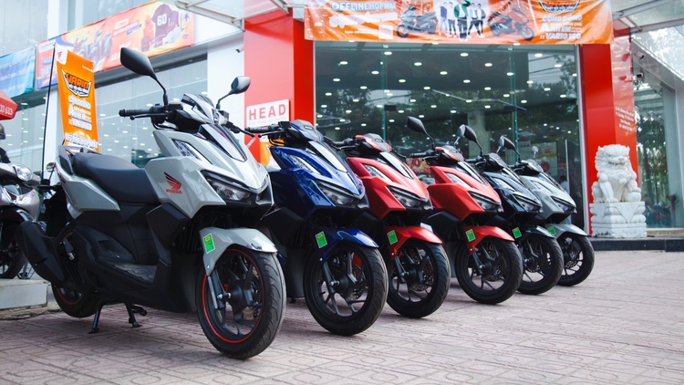 Honda bán kỷ lục 2,3 triệu xe máy trong năm 2022, chiếm hơn 80% thị phần xe máy