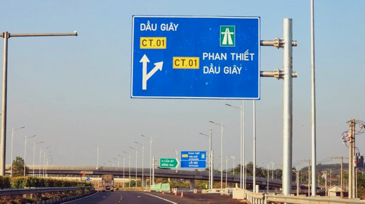 Đầu vào cao tốc dầu giây phan thiết 