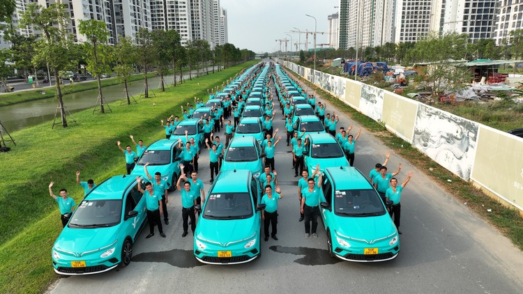 Khai trương Taxi Xanh SM tại TP. HCM: Thêm lựa chọn di chuyển bên cạnh Taxi công nghệ và Taxi truyền thống