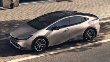 2023-toyota-prius.jpg