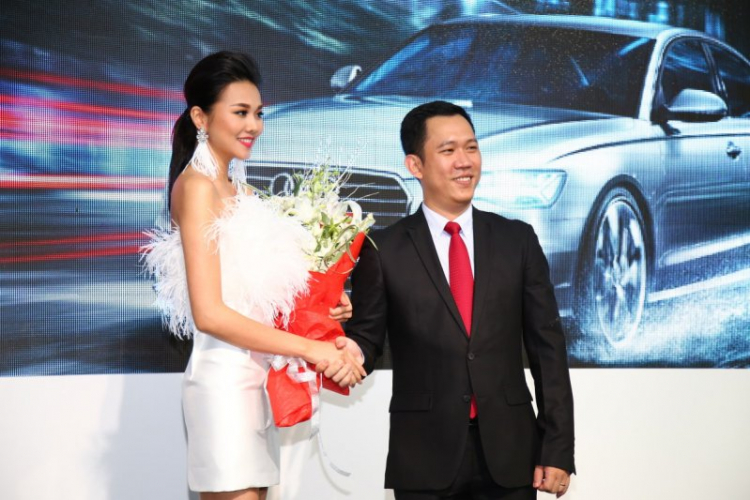 Trải nghiệm "cất cánh" Audi R8 V10 trên đường băng Phú Quốc Trải nghiệm "cất cánh" Audi R8 V10 trên đường băng Phú Quốc