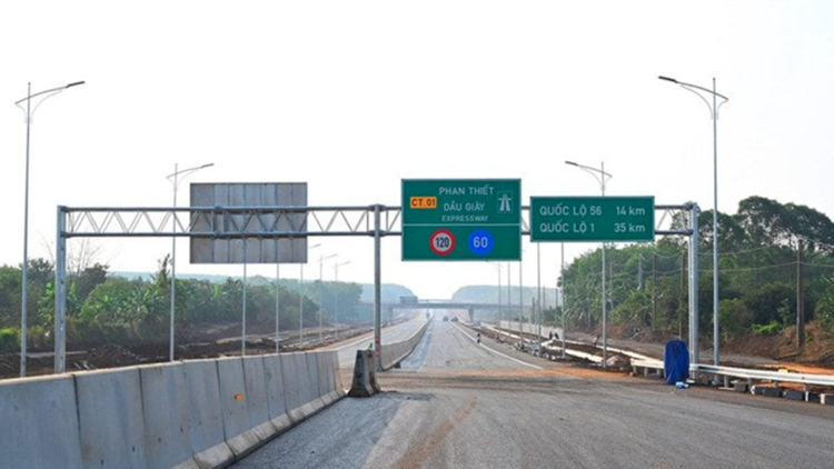 Khánh thành cao tốc Phan Thiết - Dầu Giây và Mai Sơn - Quốc lộ 45