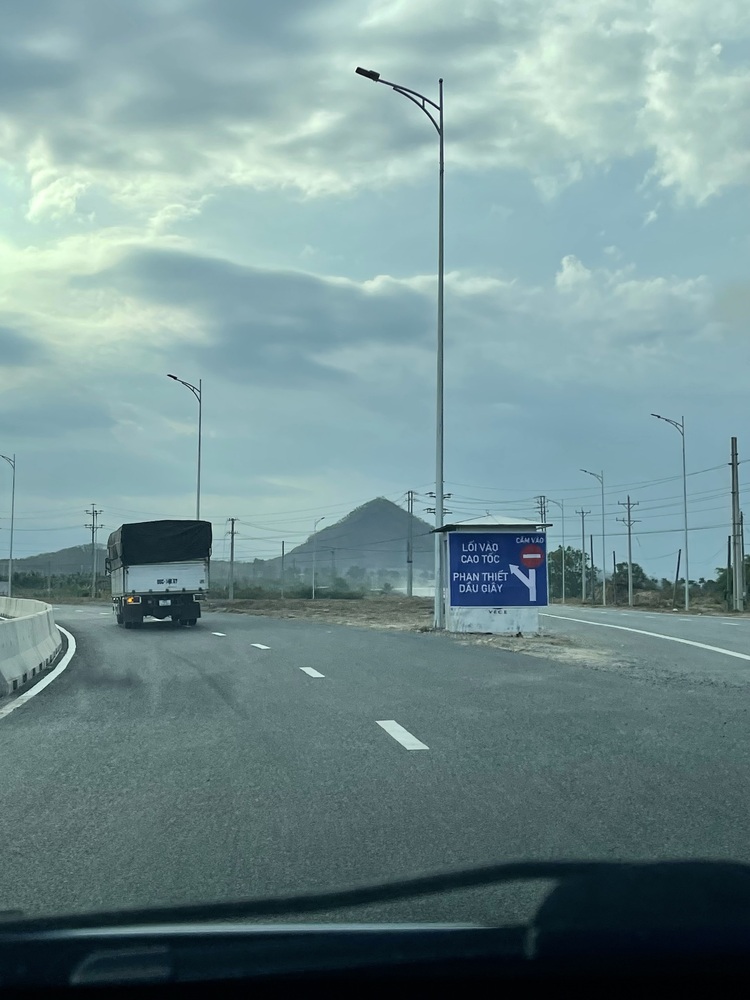 11h trưa ngày 29/4 Cao tốc Phan Thiết - Dầu Giây chính thức thông xe 11h trưa ngày 29/4 Cao tốc Phan Thiết - Dầu Giây chính thức thông xe
