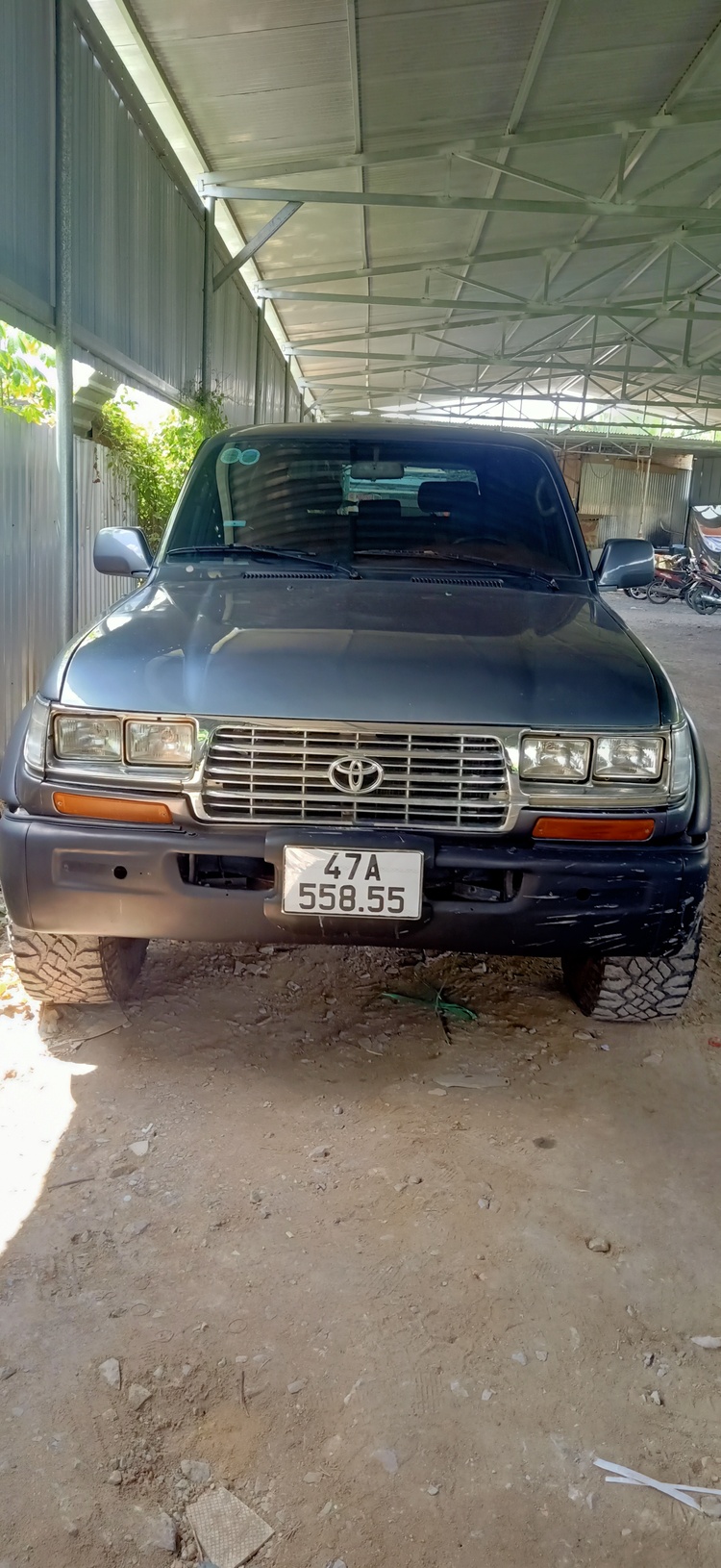 Toyota land cruiser AT