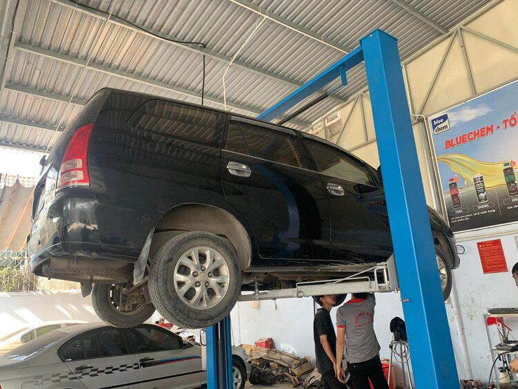 GARAGE TÍN PHÁT. 2/117 Đường Số 8,Bình Hưng Hòa,Bình Tân (Đối diện Aeon Tân Phú).