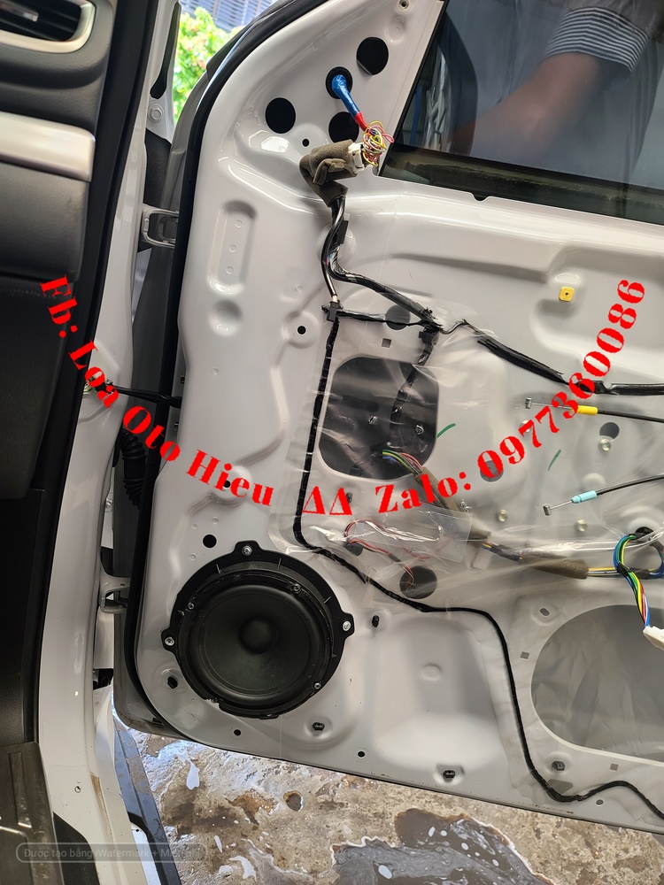 Mitsubishi Pajero Sport Lắp Đặt Âm Thanh Harman Kadon Logic 7 dòng ng Xe Mer Sclass.