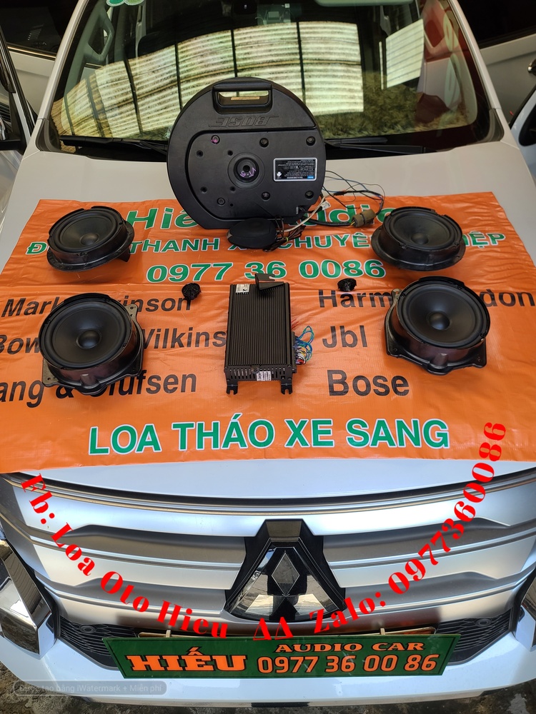 Mitsubishi Pajero Sport Lắp Đặt Âm Thanh Harman Kadon Logic 7 xe Mer S class.