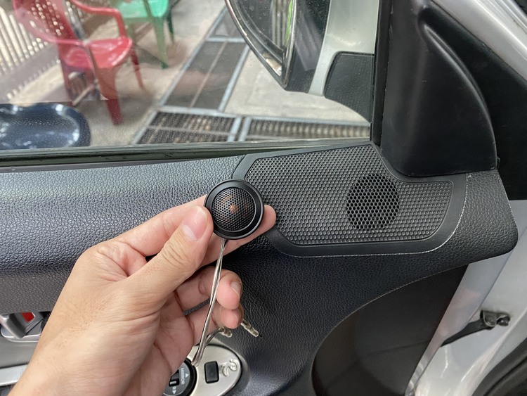 Kia Sportage Nâng Cấp Âm Thanh Zin Trên Xe Với Thương Hiệu JBL, Rockpower Tại Autobis