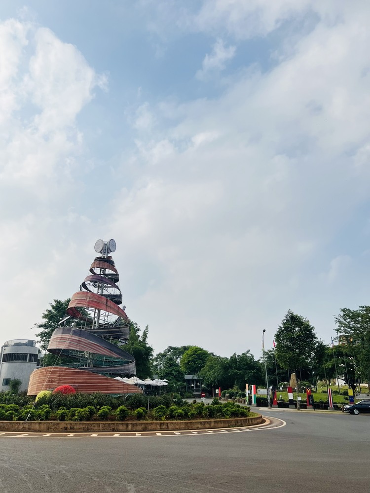 Hành trình "Nửa vòng Việt Nam" - Đi Biển Về Rừng - 8N8Đ - Santa Fe 2021 Hành trình "Nửa vòng Việt Nam" - Đi Biển Về Rừng - 8N8Đ - Santa Fe 2021
