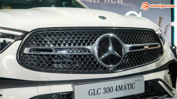 Mercedes-Benz-GLC-2023-2.jpg