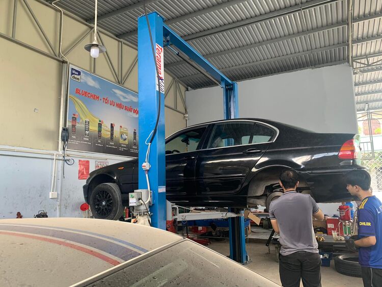 GARAGE TÍN PHÁT. 2/117 Đường Số 8,Bình Hưng Hòa,Bình Tân (Đối diện Aeon Tân Phú).