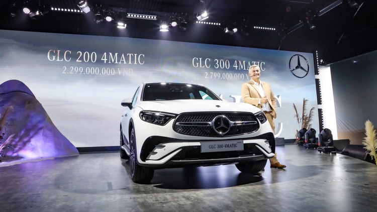 Đổi chiến lược, Mercedes-Benz VN sẽ bán loạt xe điện trong năm 2023: EQB SUV, EQE SUV và EQS SUV