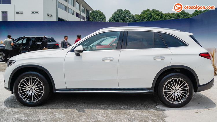 Mercedes-Benz-GLC-200-4MATIC-2023-5.jpg Mercedes-Benz-GLC-200-4MATIC-2023-5.jpg
