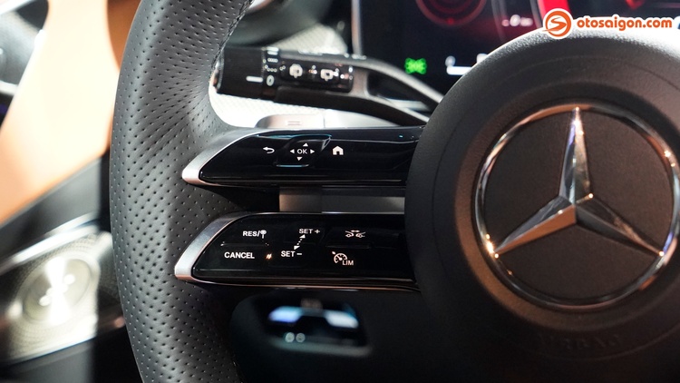 Mercedes-Benz-GLC-2023-21.JPG Mercedes-Benz-GLC-2023-21.JPG