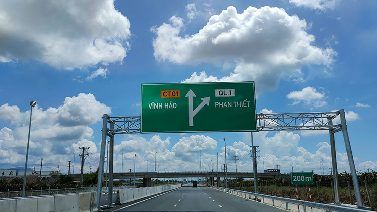 Cao tốc Vĩnh Hảo - Phan Thiết và Nha Trang - Cam Lâm thông xe từ 10h sáng ngày 19/5