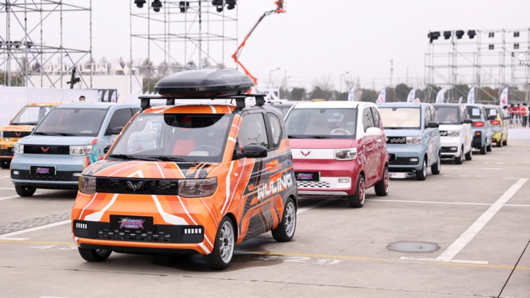 Ai nên mua Wuling HongGuang MiniEV