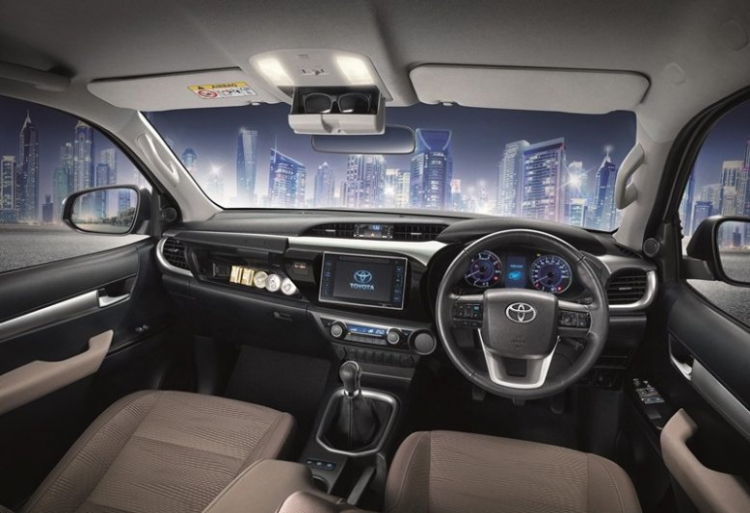 Toyota Hilux 2015 tại Thái lan sẽ xuất đi 130 nước, trong đó có Việt Nam