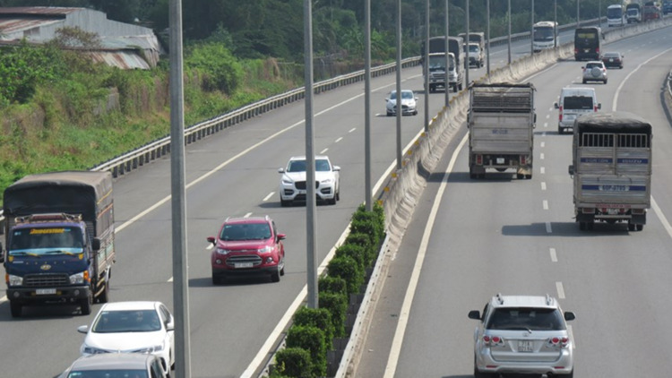 Đề xuất hơn 9.700 tỷ đồng mở rộng cao tốc TP.HCM - Trung Lương lên 10 làn xe