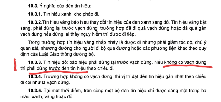 Đèn giao thông gây hiểu nhầm