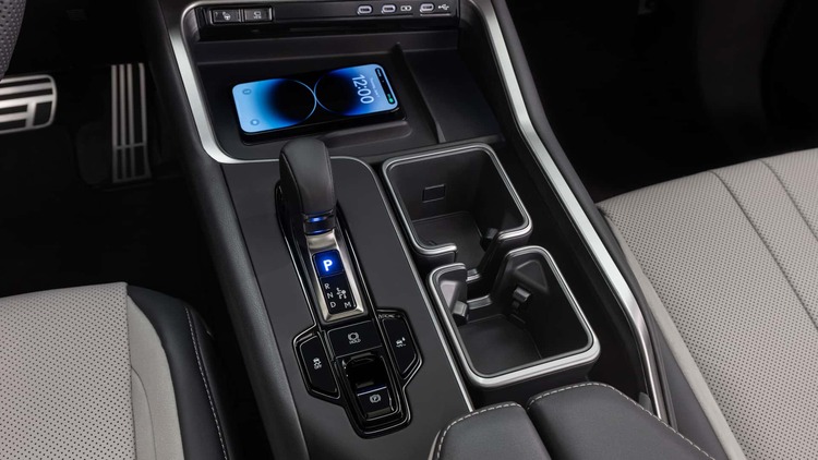 2024-lexus-tx-500h-f-sport-interior (5).jpg