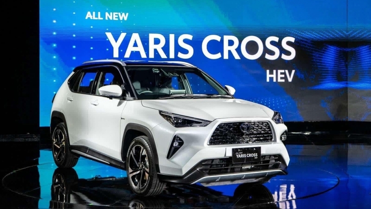 Toyota Yaris Cross 2023 chốt giá bán từ 554 triệu đồng, có TSS và tùy chọn Hybrid, sớm về VN
