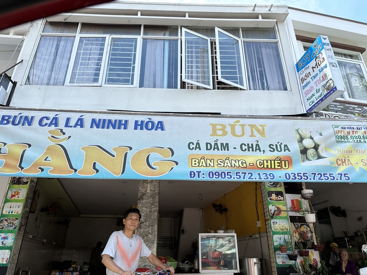 Xuyên Việt ven biển và cung Đông Bắc trong 20 ngày bằng Kona Xuyên Việt ven biển và cung Đông Bắc trong 20 ngày bằng Kona