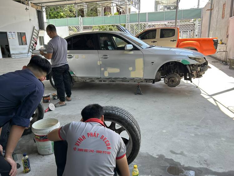 GARAGE TÍN PHÁT. 2/117 Đường Số 8,Bình Hưng Hòa,Bình Tân (Đối diện Aeon Tân Phú).