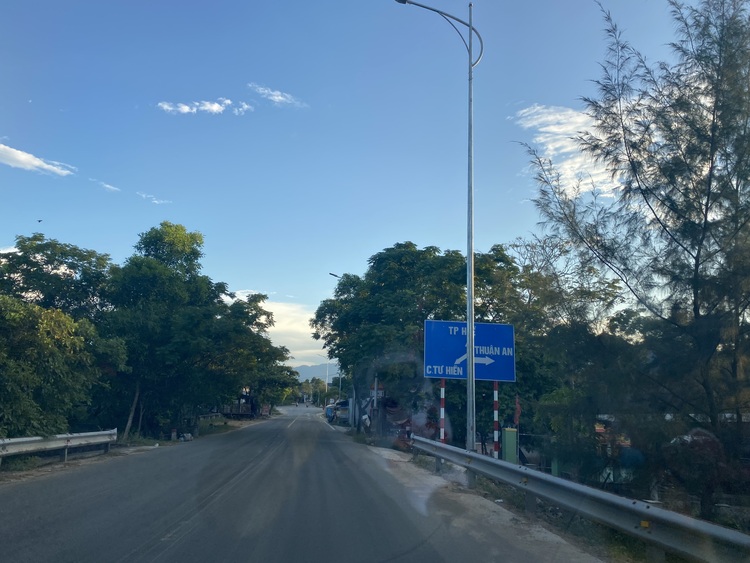 Xuyên Việt ven biển và cung Đông Bắc trong 20 ngày bằng Kona Xuyên Việt ven biển và cung Đông Bắc trong 20 ngày bằng Kona
