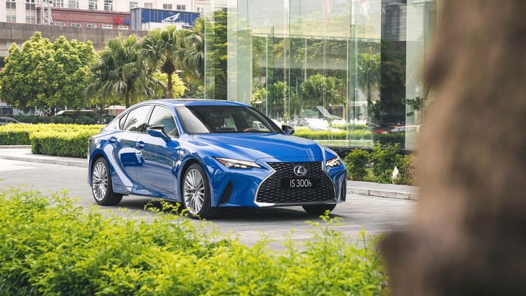 Lexus tăng thời gian bảo hành xe tại Việt Nam - Lời đảm bảo cho độ bền của xe sang Nhật Bản