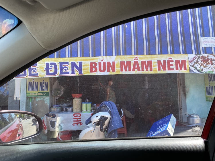 Xuyên Việt ven biển và cung Đông Bắc trong 20 ngày bằng Kona Xuyên Việt ven biển và cung Đông Bắc trong 20 ngày bằng Kona