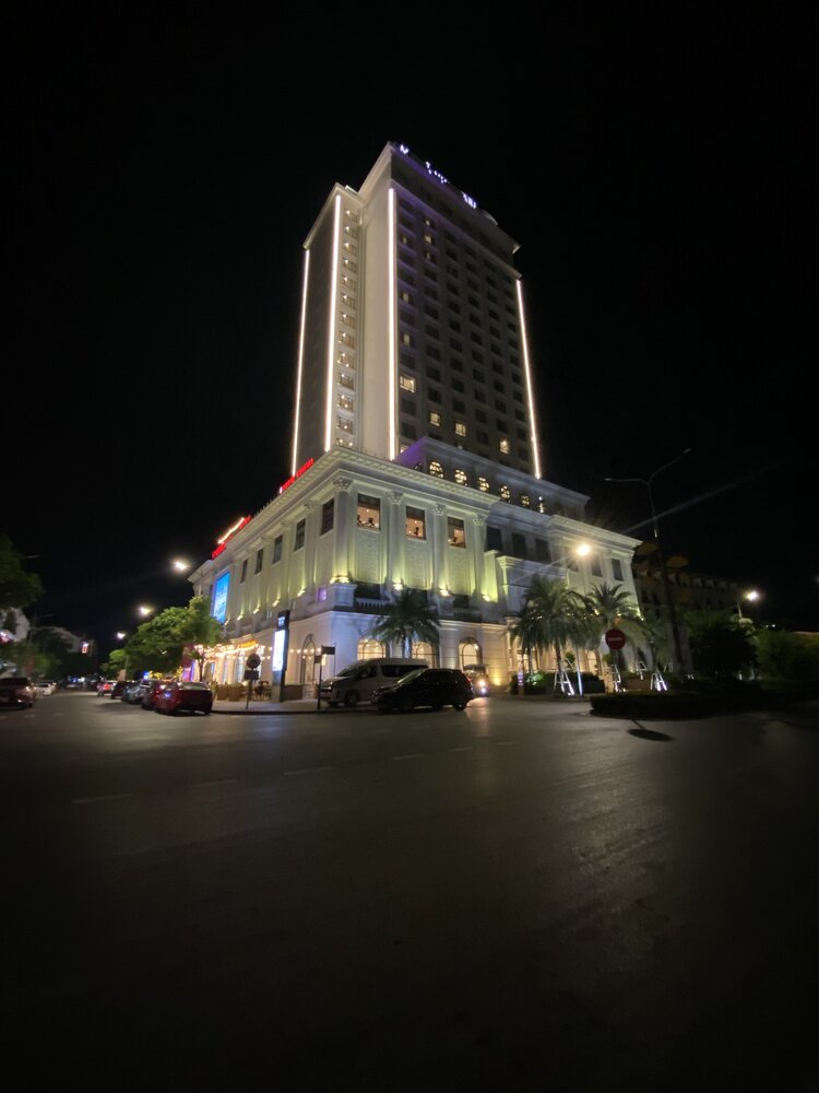 Xuyên Việt ven biển và cung Đông Bắc trong 20 ngày bằng Kona Xuyên Việt ven biển và cung Đông Bắc trong 20 ngày bằng Kona
