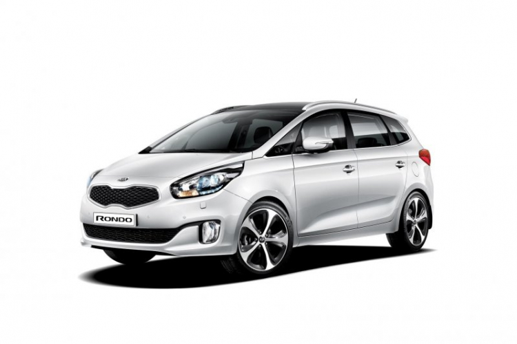 Điều chỉnh giá bán, Kia Rondo hút khách mạnh