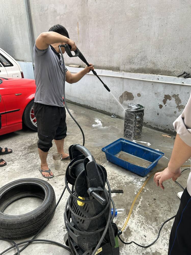 GARAGE TÍN PHÁT. 2/117 Đường Số 8,Bình Hưng Hòa,Bình Tân (Đối diện Aeon Tân Phú).